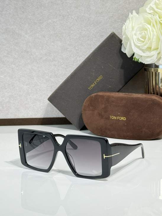 Picture of Tom Ford Sunglasses _SKUfw77817184fw